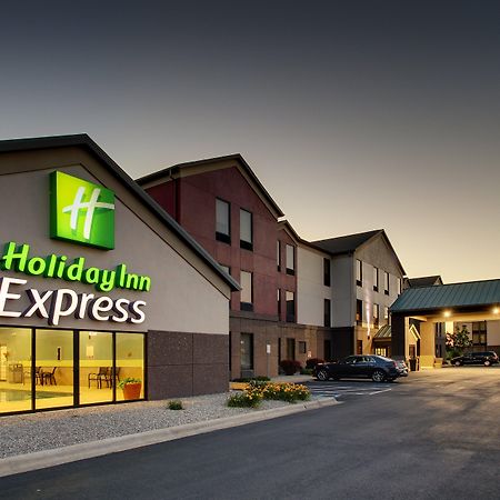 Holiday Inn Express Hotel & Suites Lebanon By Ihg Exterior foto