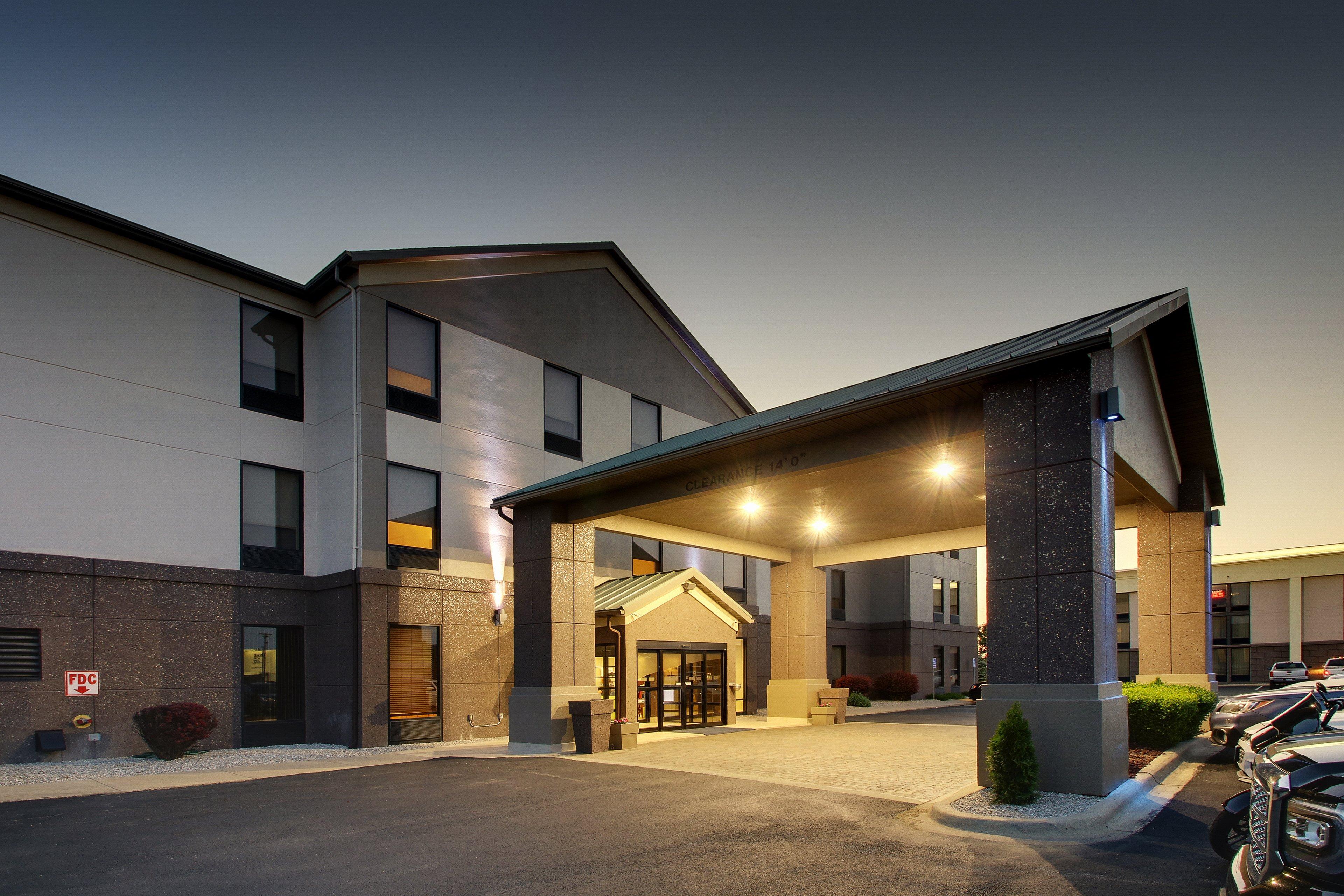 Holiday Inn Express Hotel & Suites Lebanon By Ihg Exterior foto