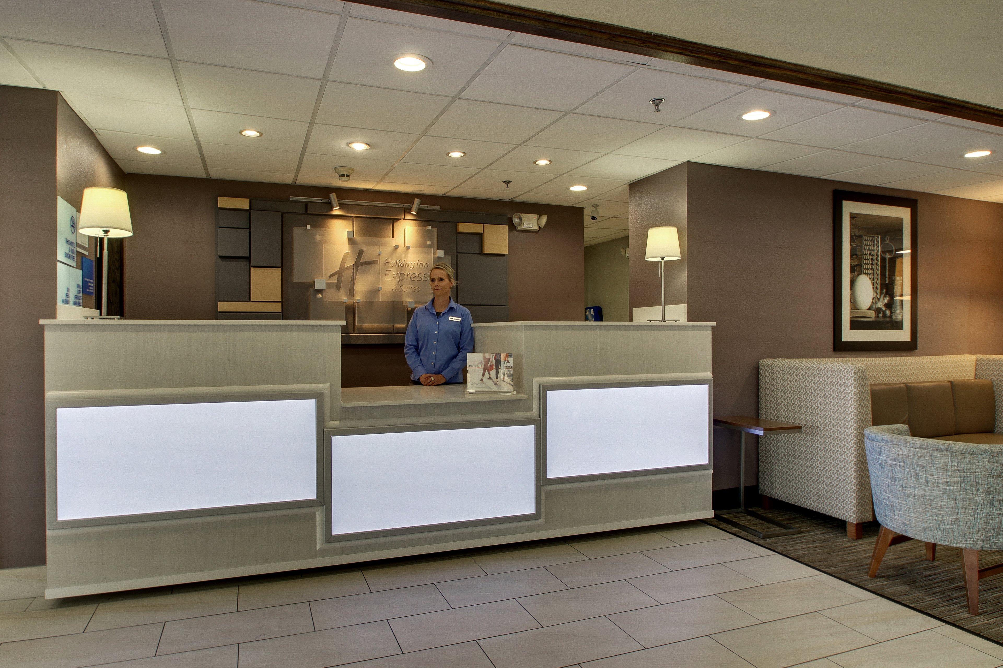 Holiday Inn Express Hotel & Suites Lebanon By Ihg Exterior foto